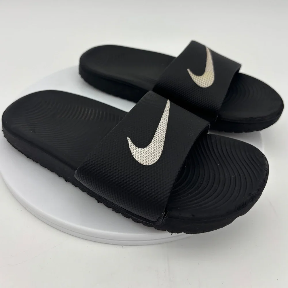 NIKE Boys Slides Toddler Black White Swoosh Kids Sandals Kawa Shoe Beach 12 Pool